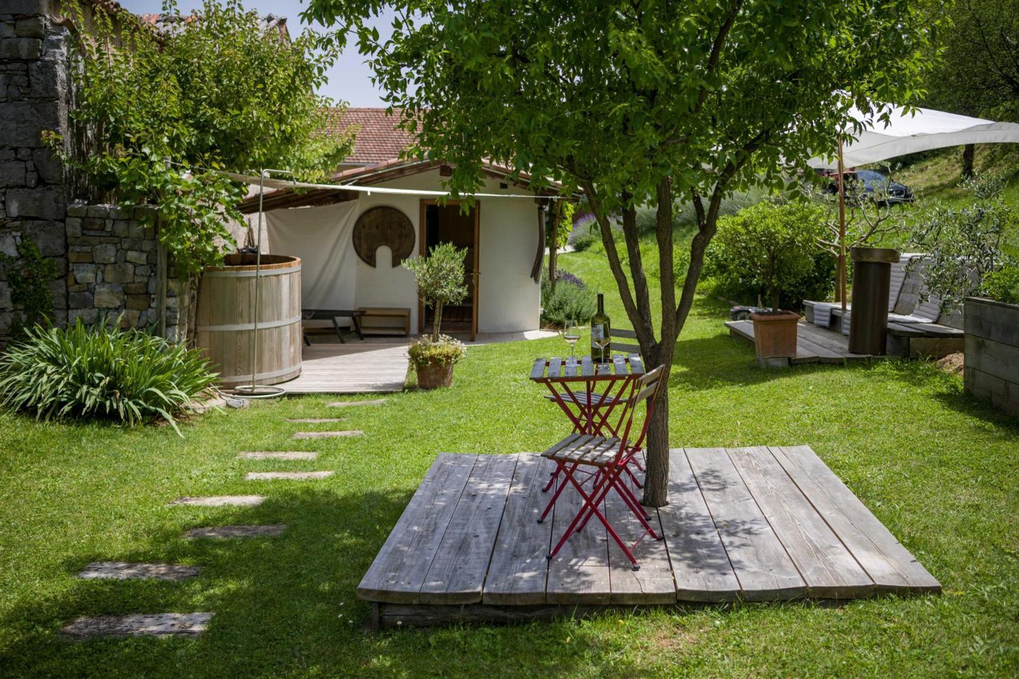 Villa Artes With Free Hot Tub & Sauna Branik Bagian luar foto