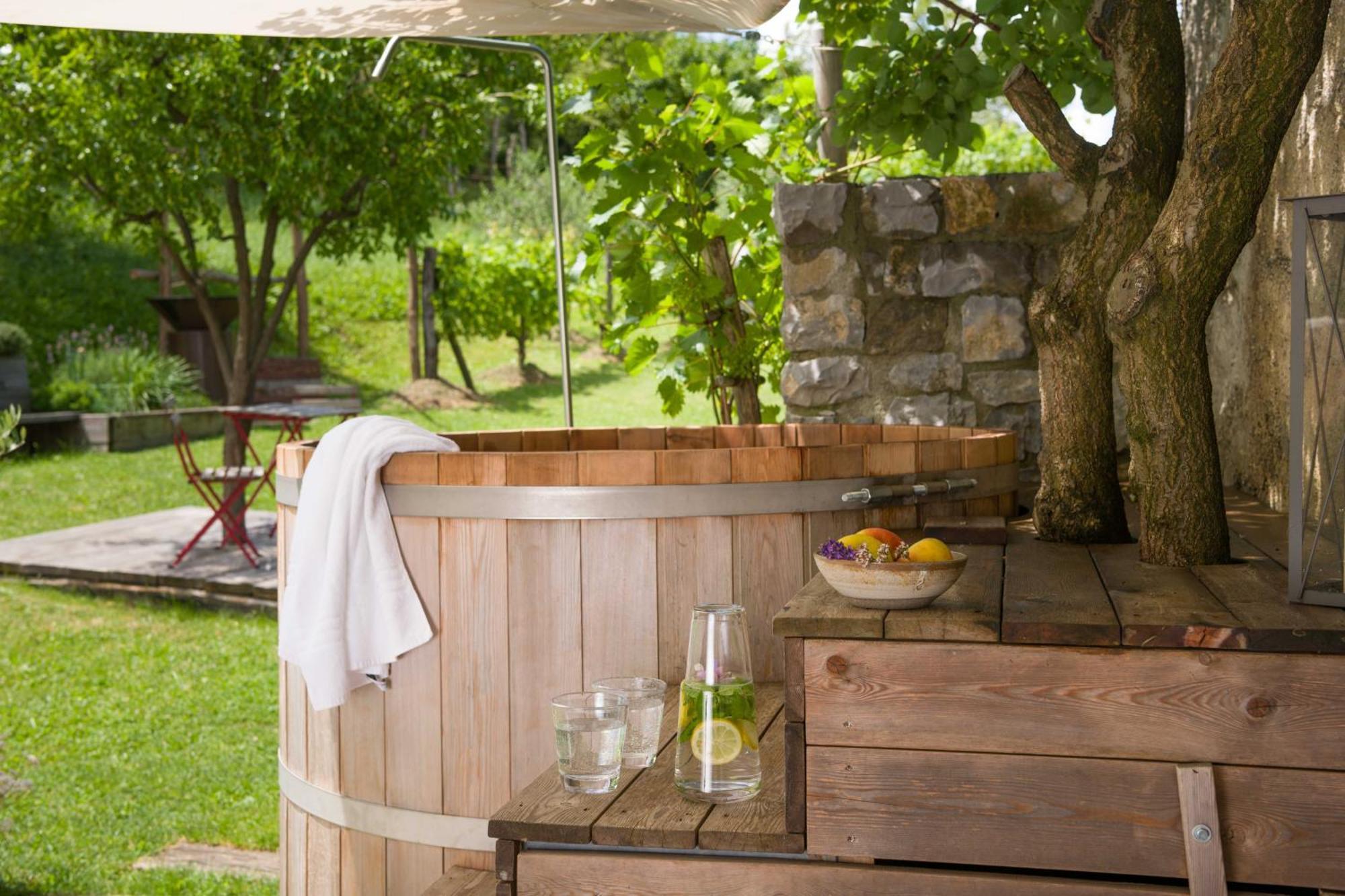 Villa Artes With Free Hot Tub & Sauna Branik Bagian luar foto