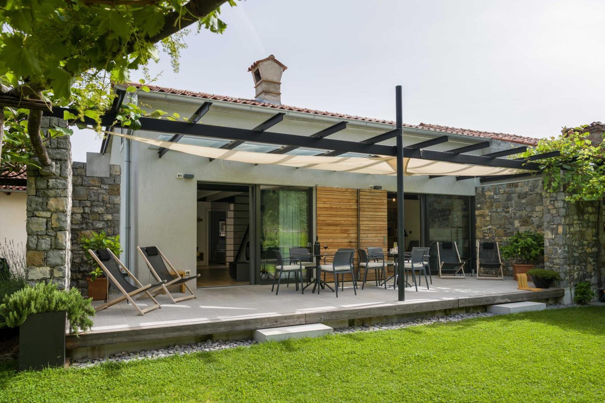 Villa Artes With Free Hot Tub & Sauna Branik Bagian luar foto